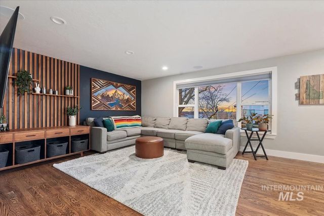 4801 W. Hillside Ave, Boise, ID 83703