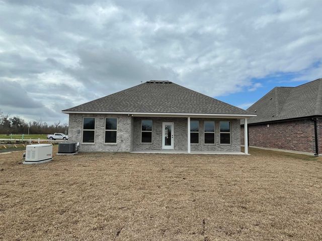 441 Rue Evangeline, Houma, LA 70364