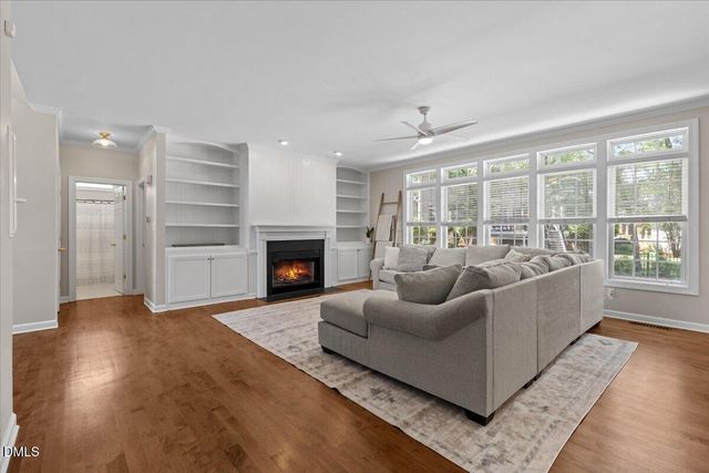 2817 Crystal Oaks Lane, Raleigh, NC 27614