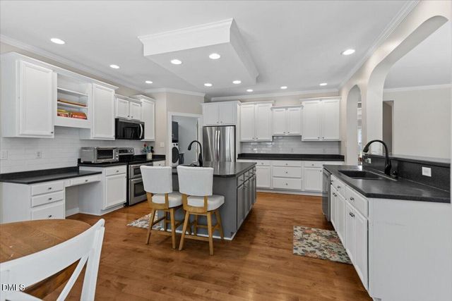 2817 Crystal Oaks Lane, Raleigh, NC 27614