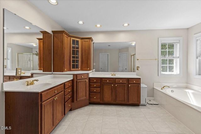 2817 Crystal Oaks Lane, Raleigh, NC 27614