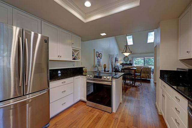 323 Bridge Way, Nevada City, CA 95959