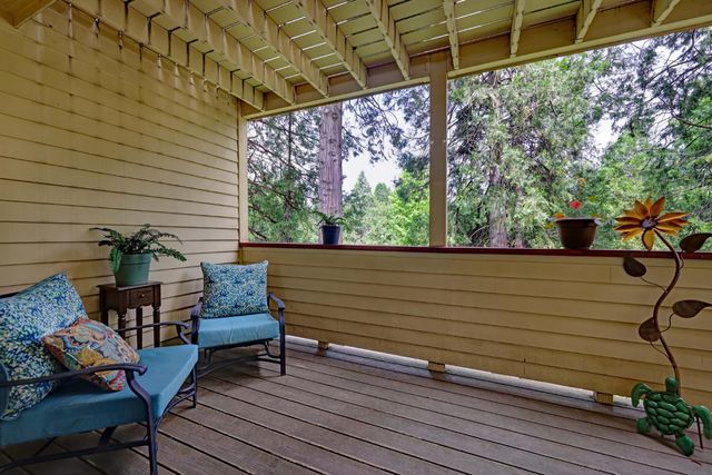 323 Bridge Way, Nevada City, CA 95959