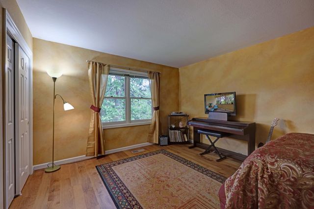 323 Bridge Way, Nevada City, CA 95959