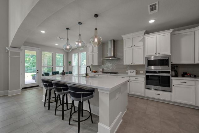 425 Christians Court, Montgomery, TX 77316