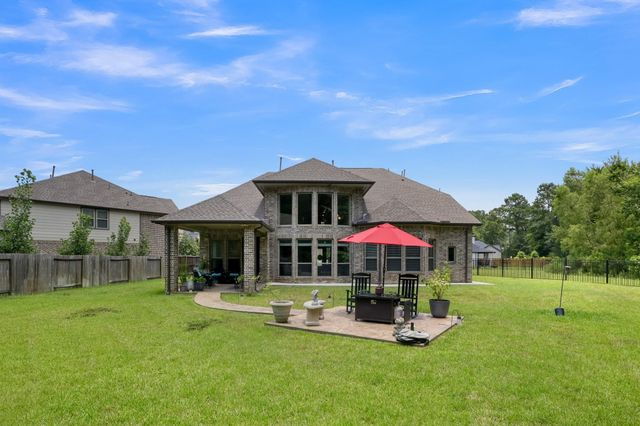 425 Christians Court, Montgomery, TX 77316