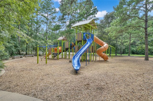 425 Christians Court, Montgomery, TX 77316