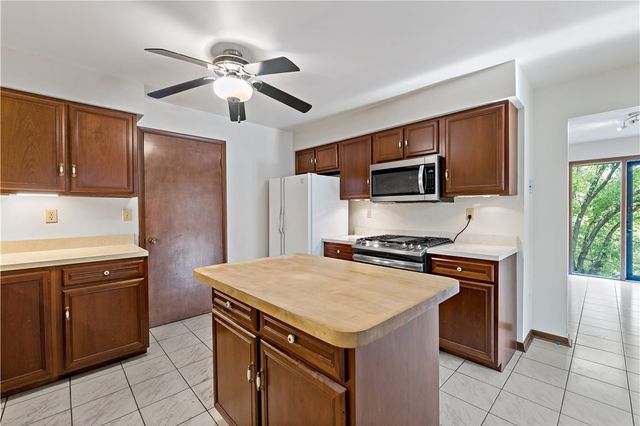 227 Springhouse Drive, Jefferson Hills, PA 15025
