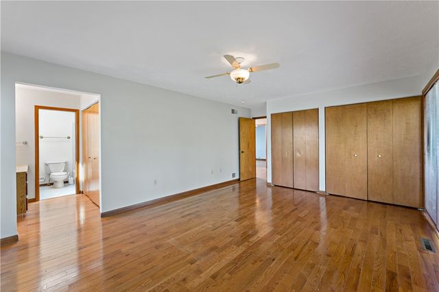 227 Springhouse Drive, Jefferson Hills, PA 15025