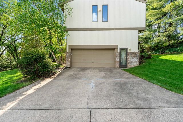 227 Springhouse Drive, Jefferson Hills, PA 15025