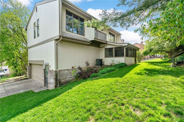 227 Springhouse Drive, Jefferson Hills, PA 15025
