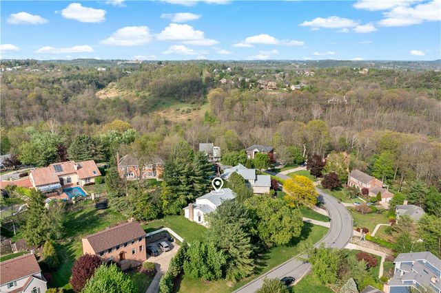 227 Springhouse Drive, Jefferson Hills, PA 15025