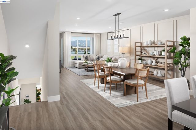2358 Stanford Street, Alameda, CA 94501