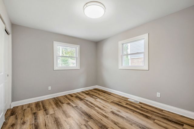 615 W 16TH Place, Chicago Heights, IL 60411