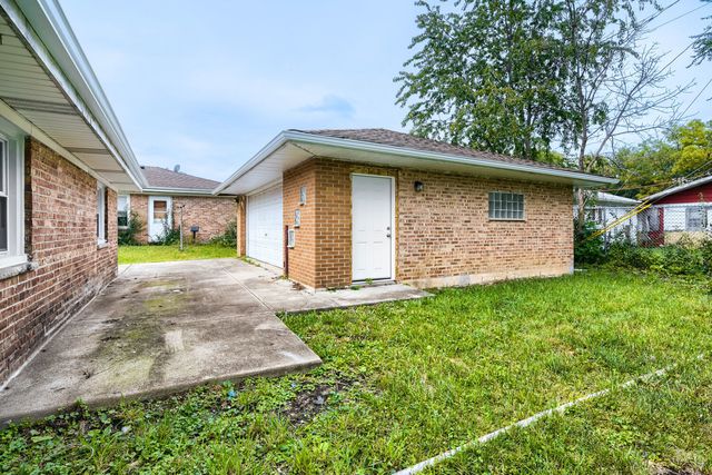 615 W 16TH Place, Chicago Heights, IL 60411