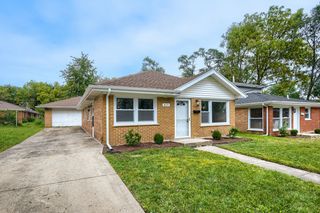 615 W 16TH Place, Chicago Heights, IL 60411