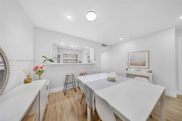 130 S Cypress Rd 612, Pompano Beach, FL 33060