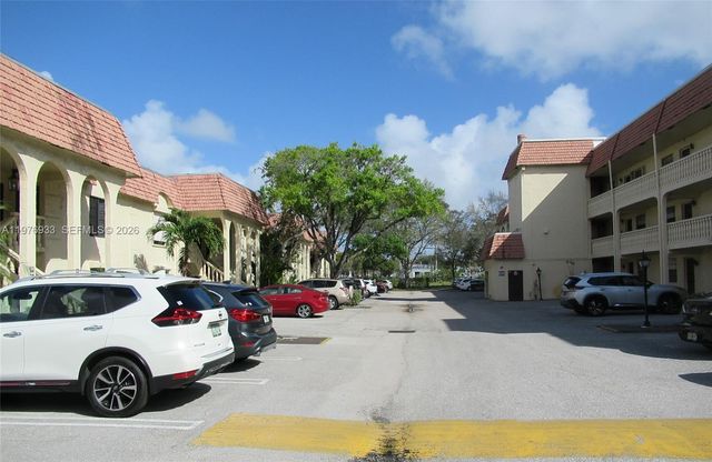 130 S Cypress Rd 612, Pompano Beach, FL 33060