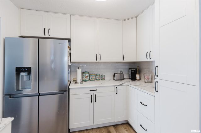 100 Prairie Road, Carterville, IL 62918