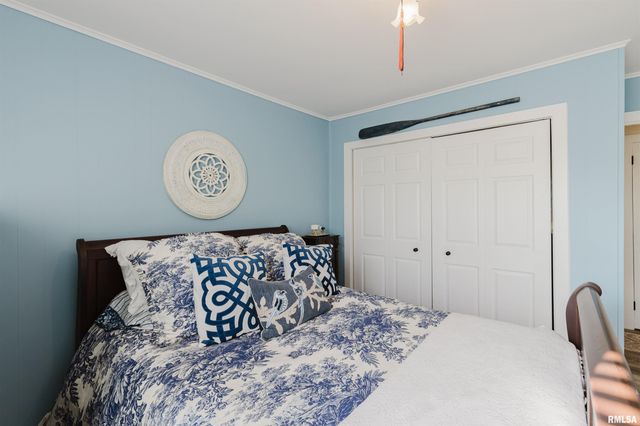 100 Prairie Road, Carterville, IL 62918