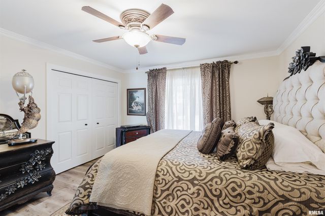 100 Prairie Road, Carterville, IL 62918