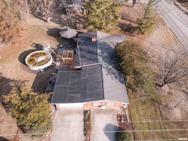 100 Prairie Road, Carterville, IL 62918