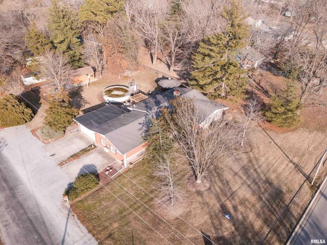 100 Prairie Road, Carterville, IL 62918