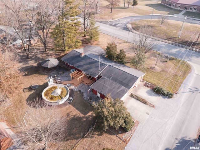 100 Prairie Road, Carterville, IL 62918