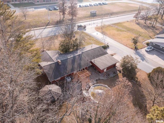 100 Prairie Road, Carterville, IL 62918