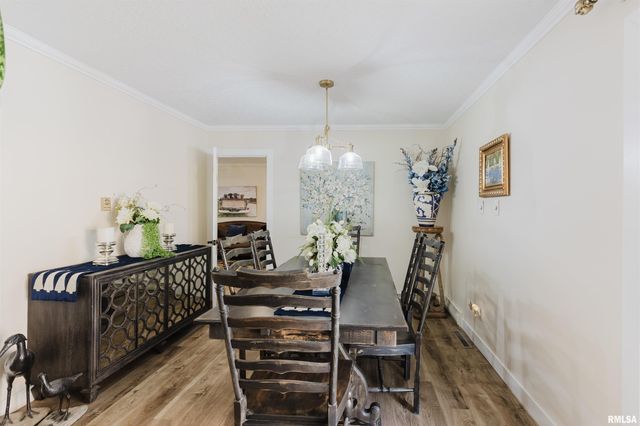 100 Prairie Road, Carterville, IL 62918