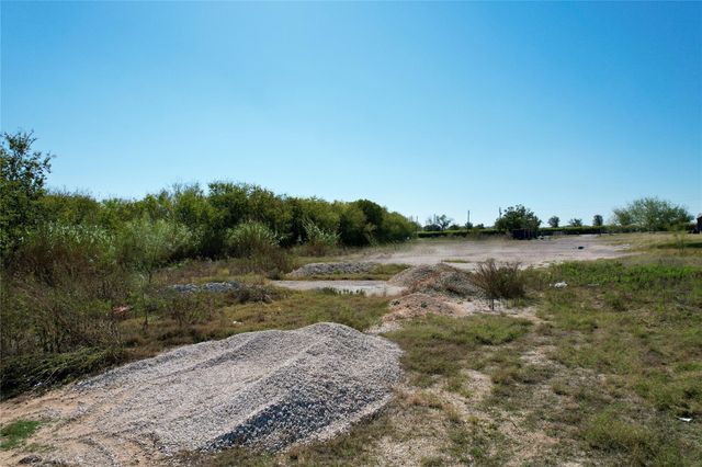 10823 Old Lockhart RD, Austin, TX 78747