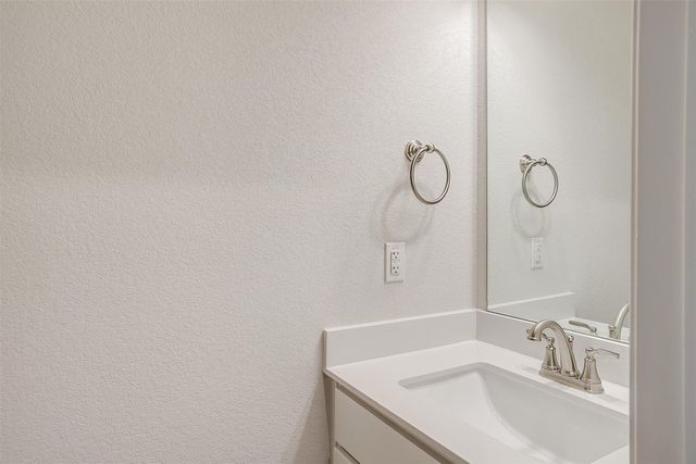 6909 Yellow Hammer Way, Arlington, TX 76001