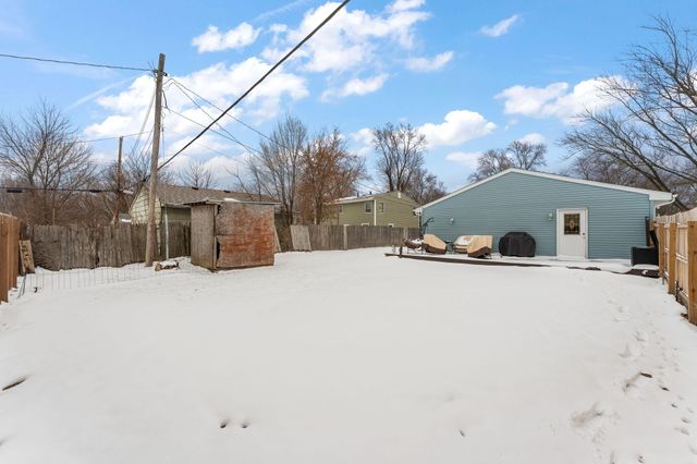 711 Juniper Road, Valparaiso, IN 46385