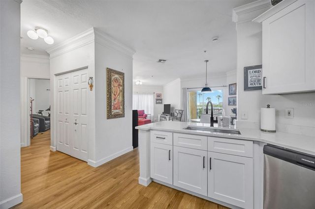 4309 BAYSIDE VILLAGE DRIVE 101, Tampa, FL 33615