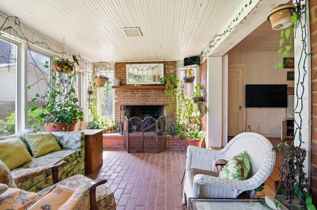 270 E CHERRY CIR, Memphis, TN 38117