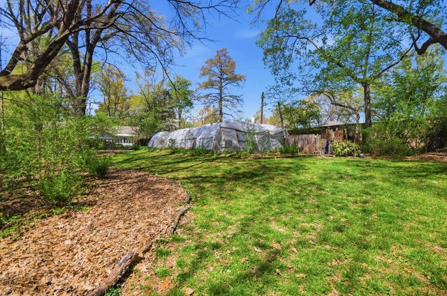 270 E CHERRY CIR, Memphis, TN 38117