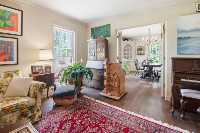 270 E CHERRY CIR, Memphis, TN 38117