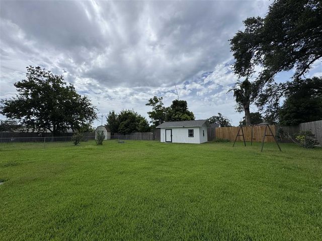 230 Lucille St Street, Lake Charles, LA 70601