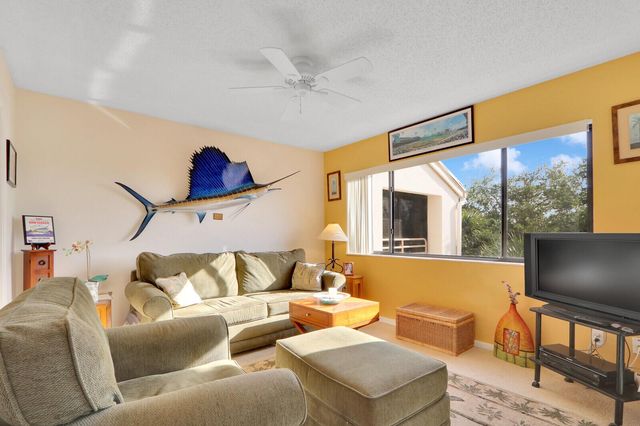 346 Oak Harbour Drive, Juno Beach, FL 33408