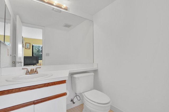 346 Oak Harbour Drive, Juno Beach, FL 33408