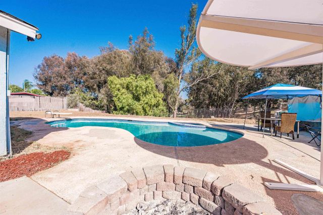 587 Augusta Dr., San Marcos, CA 92069