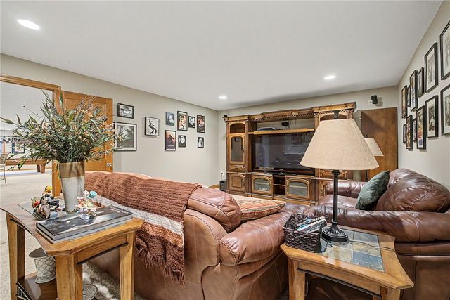 932 Shaftsbury Road, Troy, OH 45373