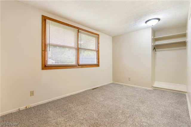 4548 3rd Street NW, Canton, OH 44708