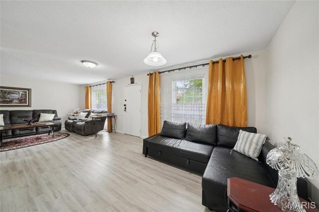 11717 Villa Dorado Drive, St Louis, MO 63146