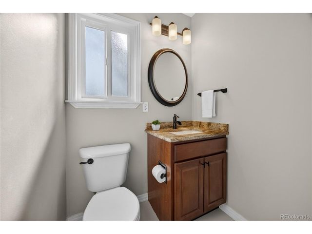 1050 S Florence St, Denver, CO 80247