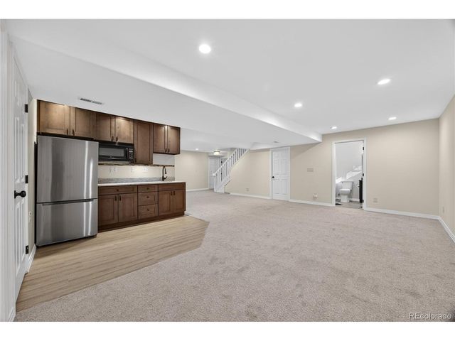 1050 S Florence St, Denver, CO 80247