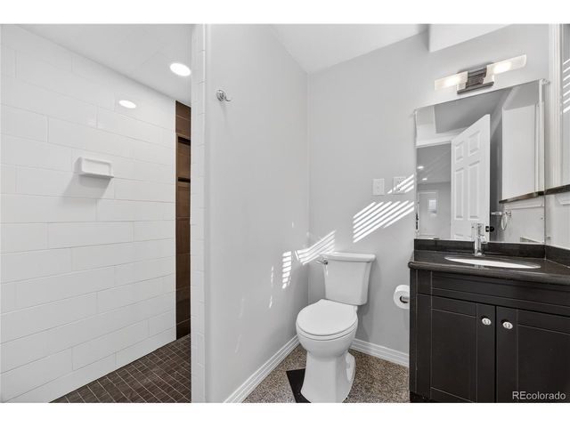 1050 S Florence St, Denver, CO 80247