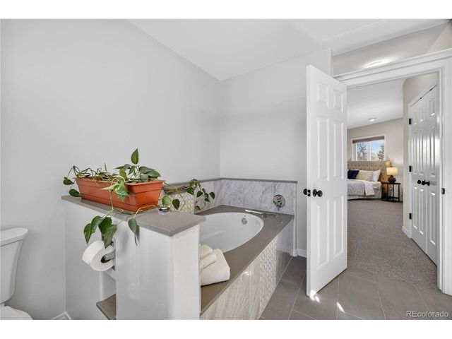 1050 S Florence St, Denver, CO 80247