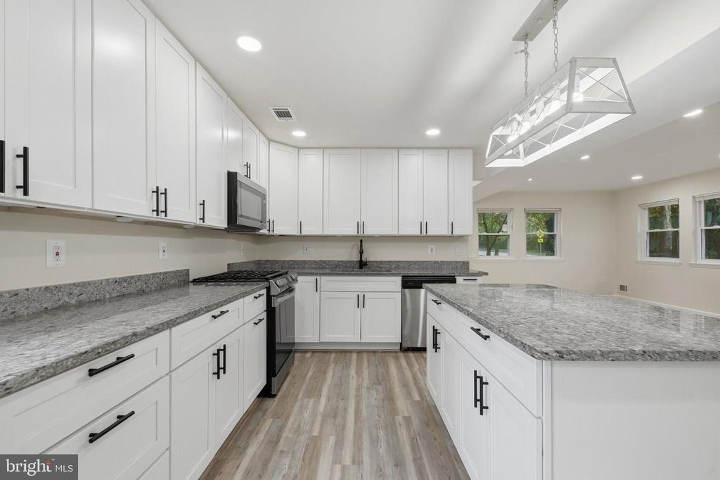 9542 FAREWELL RD, Columbia, MD 21045