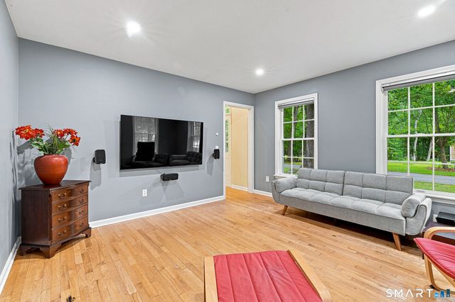 2 Myrica Way, Old Lyme, CT 06371